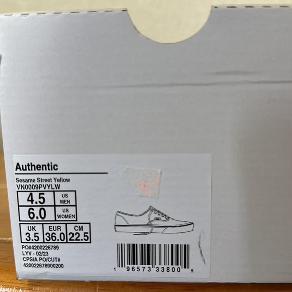 Vans Authentic Sesame Street Yellow women’s size 6 or men’s size 4.5 - Picture 9 of 10